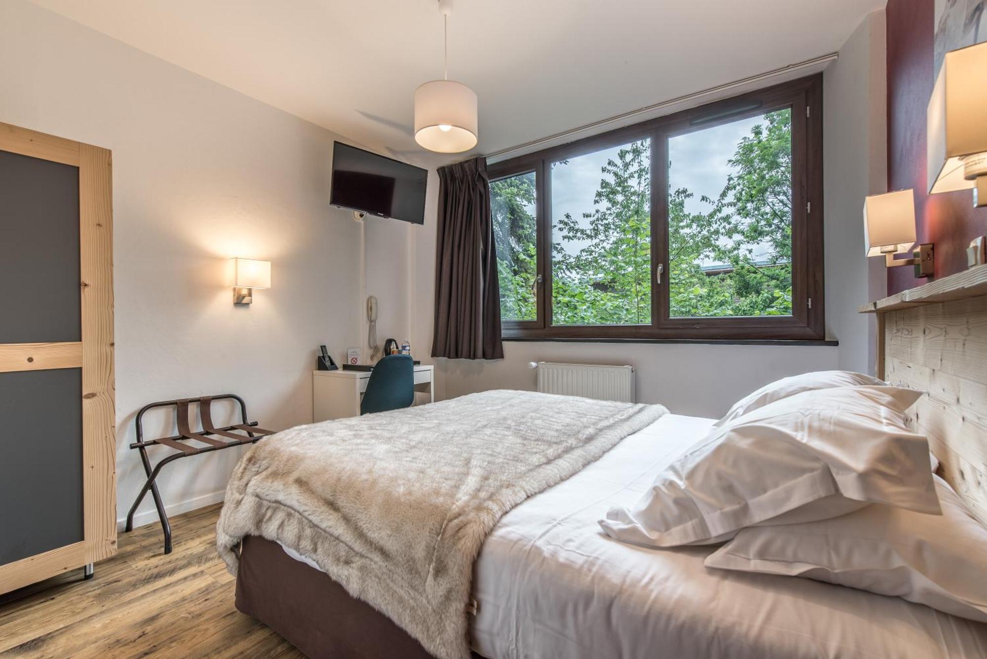 Hotel Le Marintan Saint-Michel-de-Maurienne Ngoại thất bức ảnh