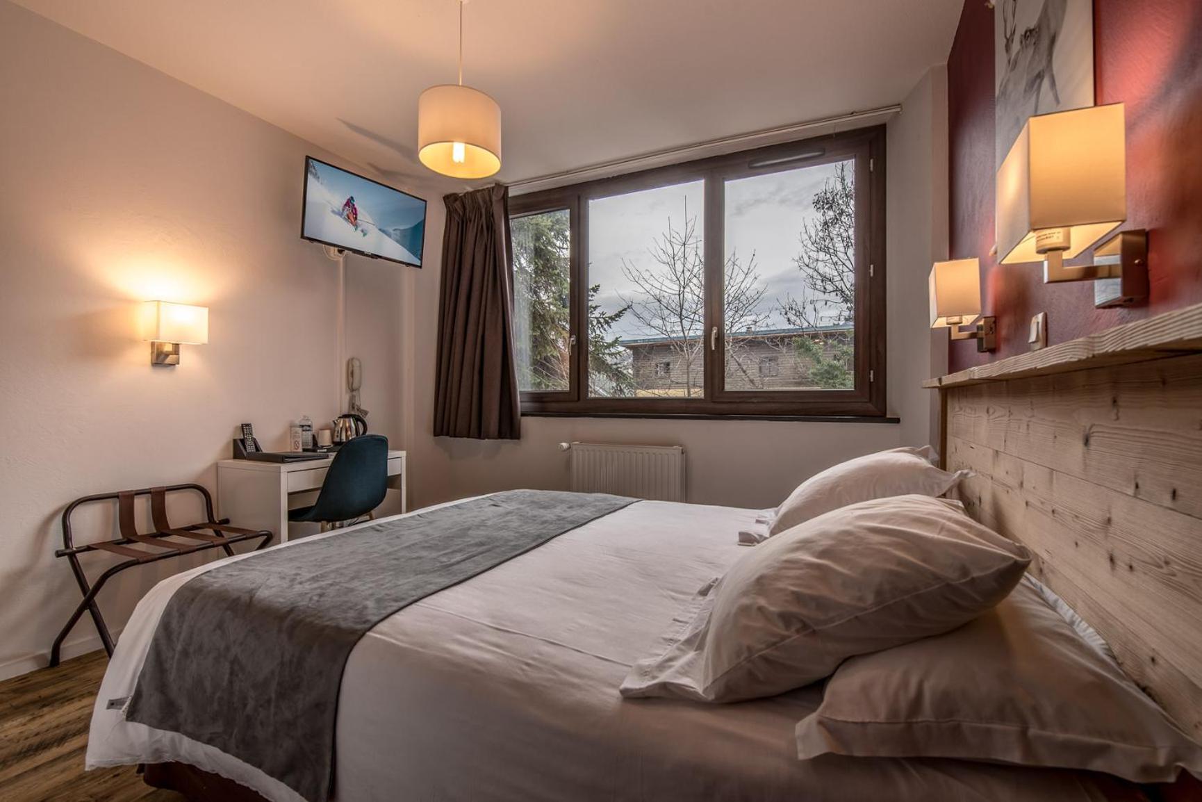 Hotel Le Marintan Saint-Michel-de-Maurienne Ngoại thất bức ảnh