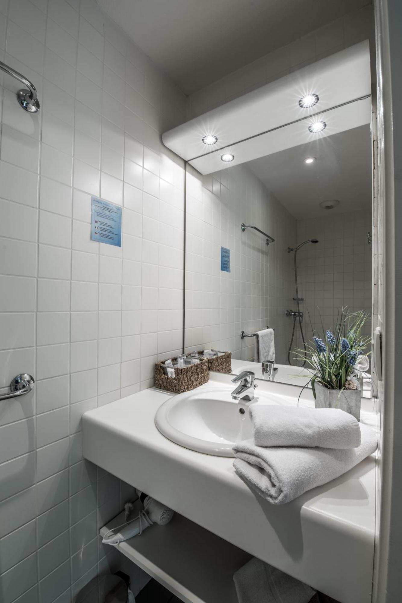 Hotel Le Marintan Saint-Michel-de-Maurienne Phòng bức ảnh